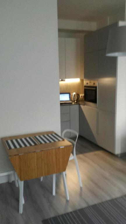 Modern Apartment Kosinskiego Poznań Buitenkant foto